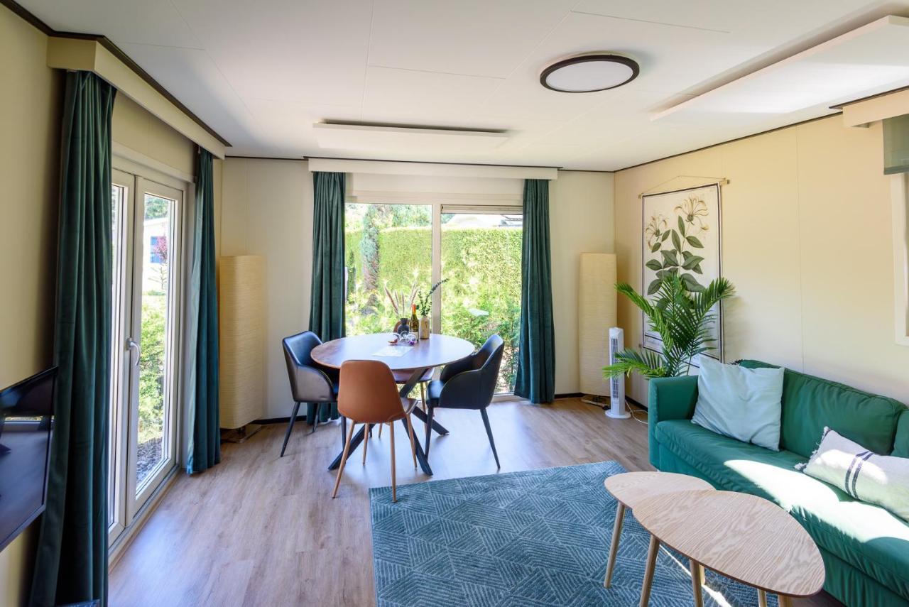 Gezellig Chalet Aan De Veluwse Bosrand Putten Bagian luar foto