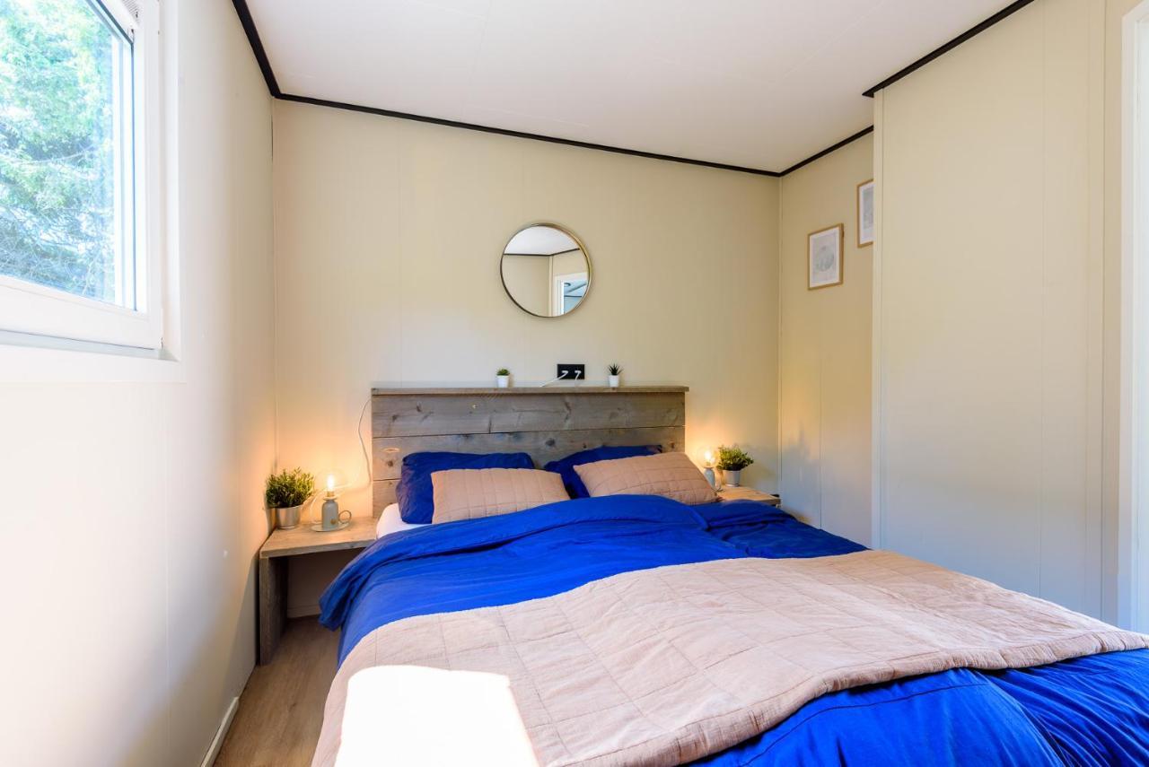 Gezellig Chalet Aan De Veluwse Bosrand Putten Bagian luar foto